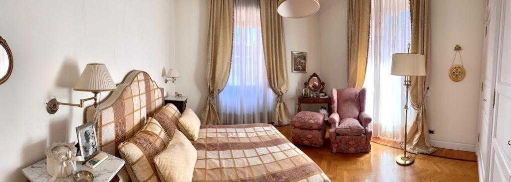Roman Holidays Boutique Ngoại thất bức ảnh