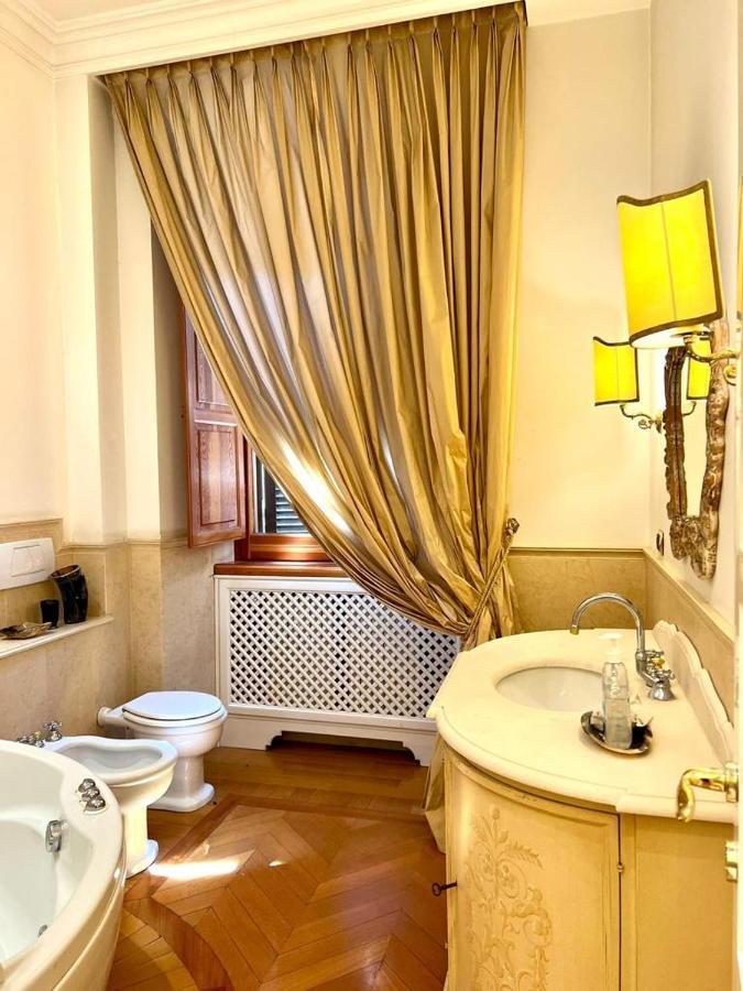 Roman Holidays Boutique Ngoại thất bức ảnh