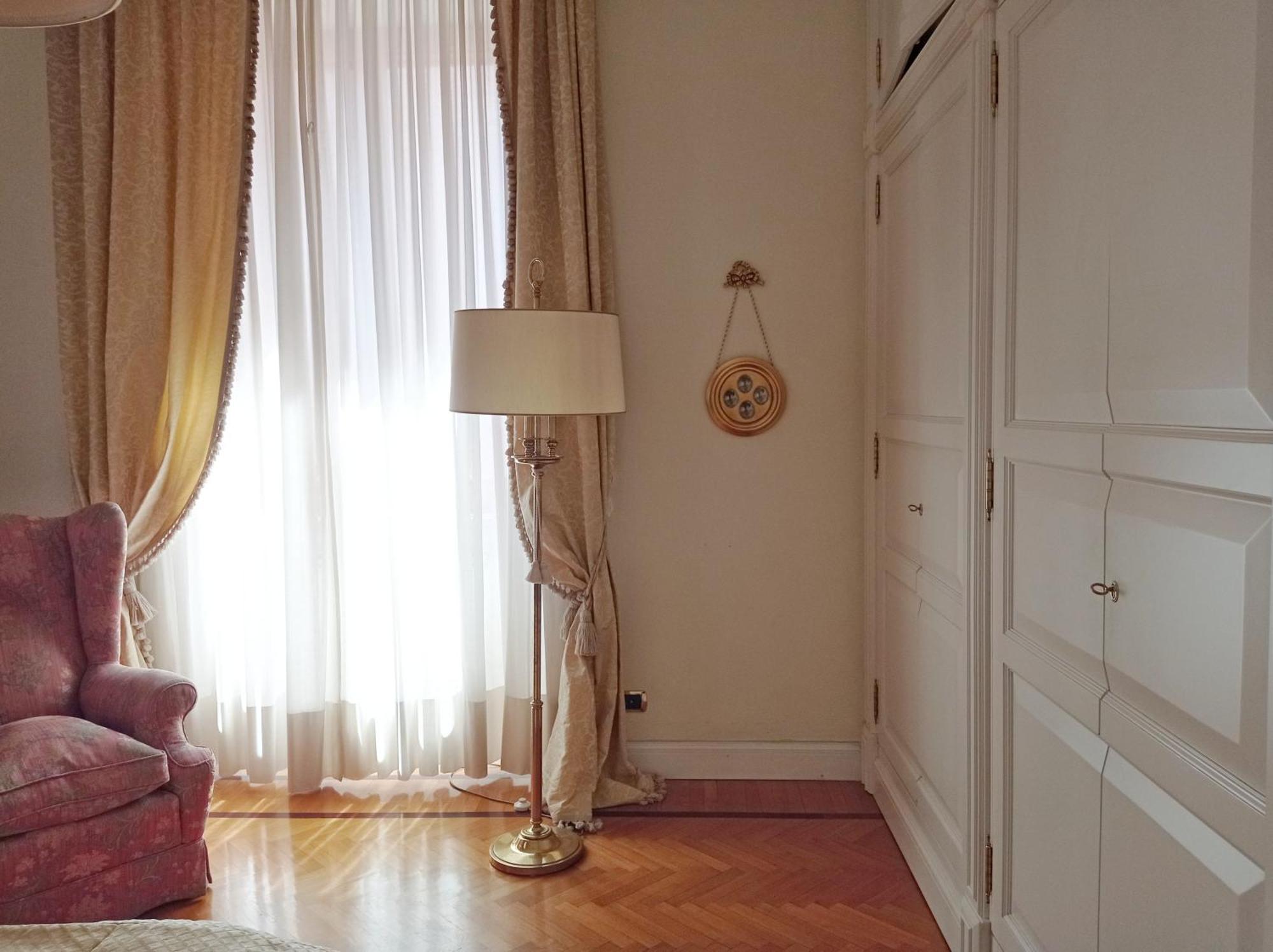 Roman Holidays Boutique Phòng bức ảnh